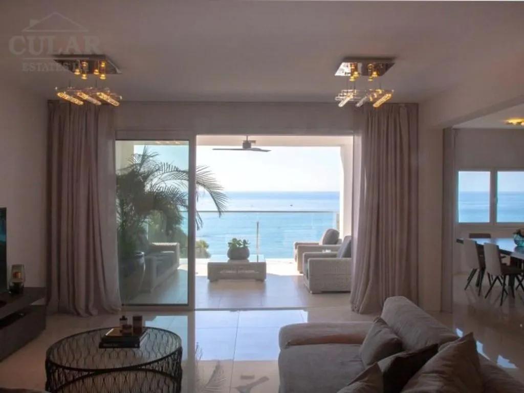 Flat 325m² in Cyprus, Limassol. Priced at 3700000€ rent photo-11