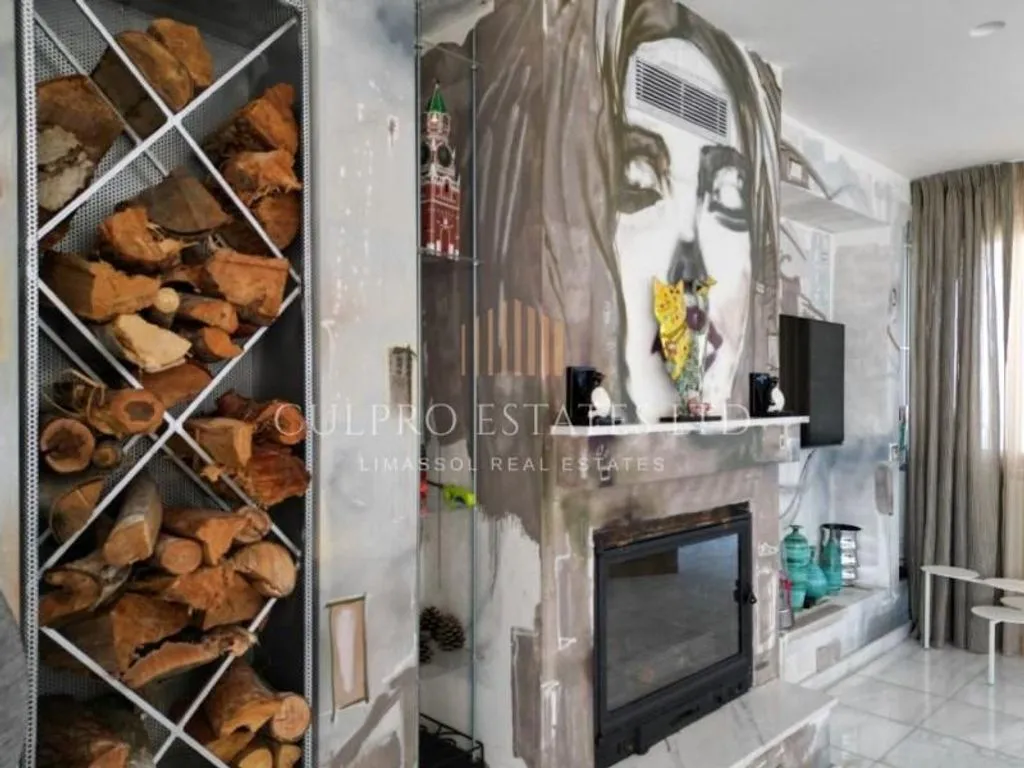 Flat 552m² in Cyprus, Limassol. Priced at 1300000€ rent photo-3