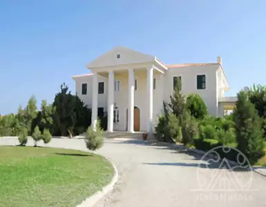 Купить villa в Cyprus 5000000€