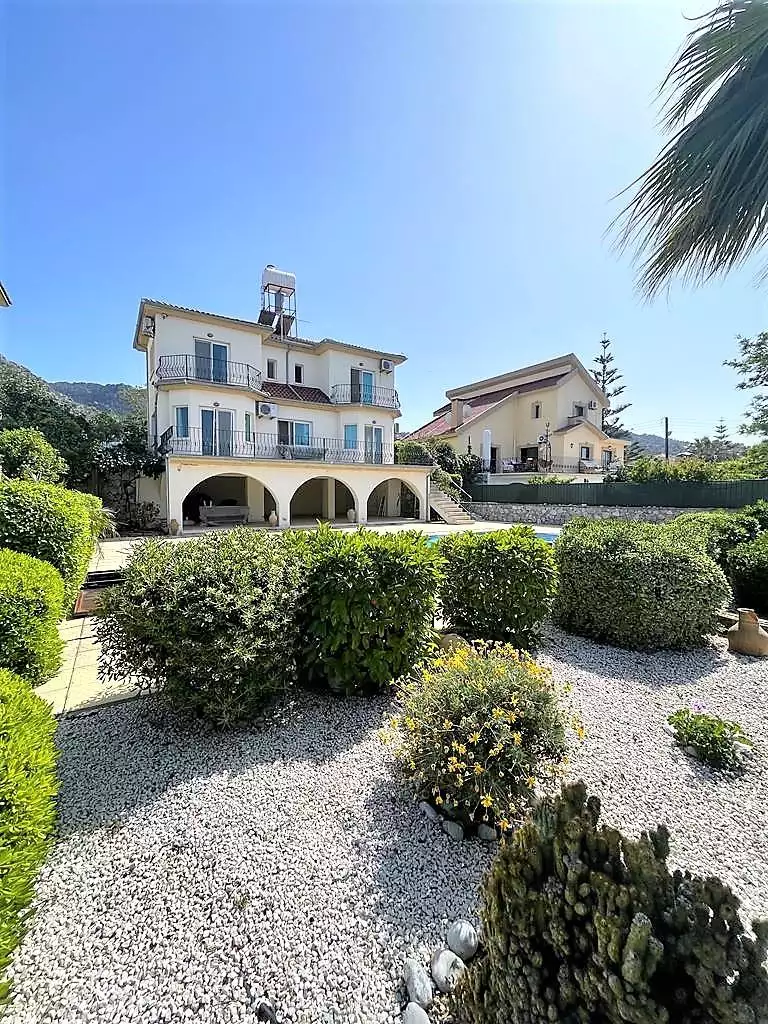 Villa 199m² in Cyprus, Karshiyaka. Priced at 689950£ rent photo-31