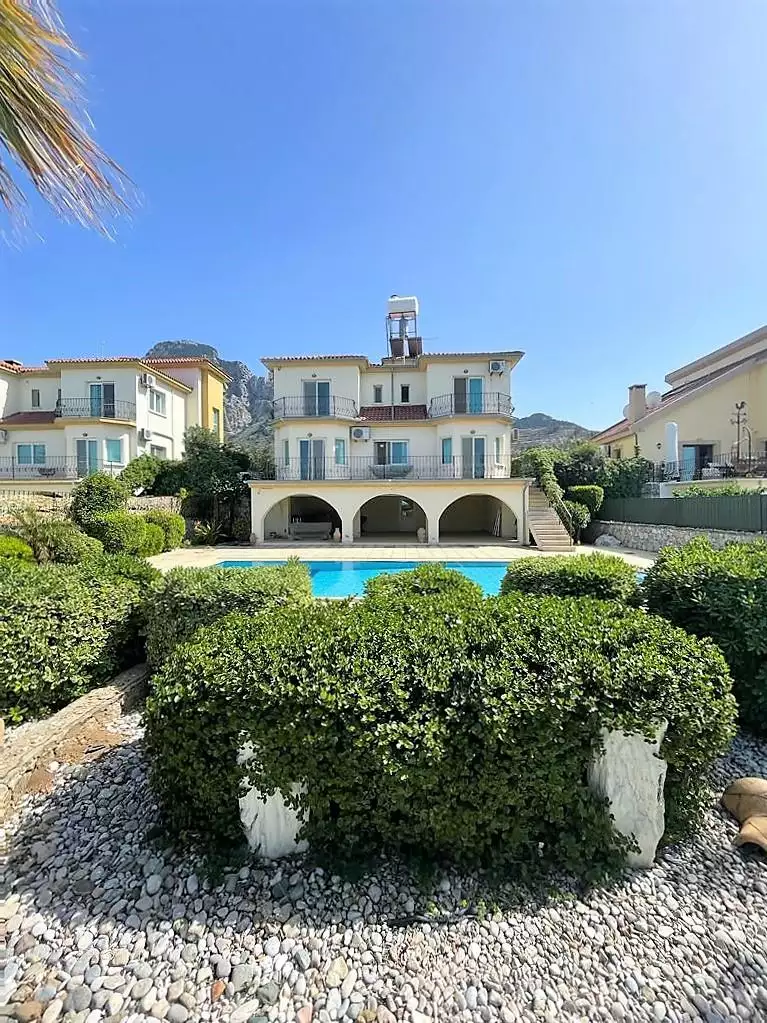 Villa 199m² in Cyprus, Karshiyaka. Priced at 689950£ rent photo-32
