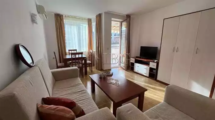 Flat 50m² in Bulgaria, Burgas. Priced at 67500€ rent photo-2