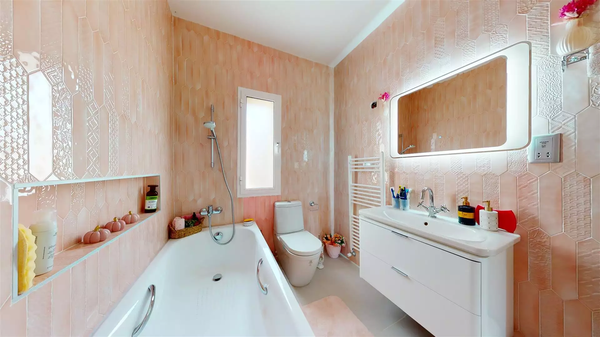 Villa 77m² in Cyprus, Alsanjak. Priced at 375000£ rent photo-38