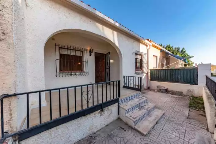 Townhouse 74m² in Spain, La Marina. Priced at 49000€ rent photo-2