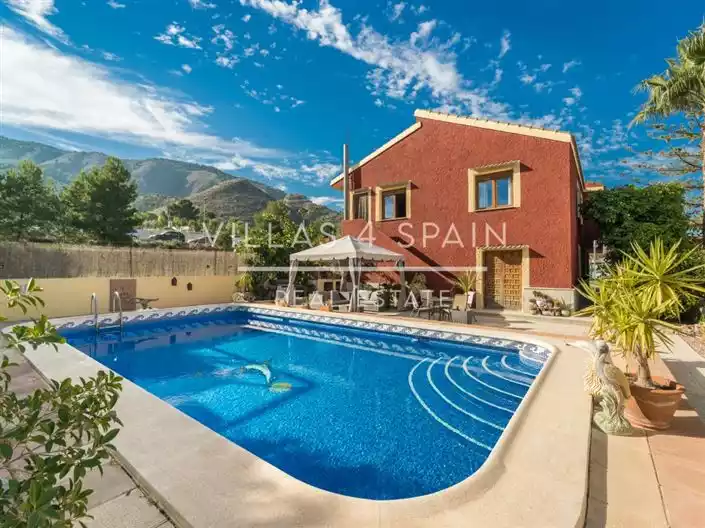 House 162m² in Spain, Orihuela. Priced at 299950€ rent photo-1