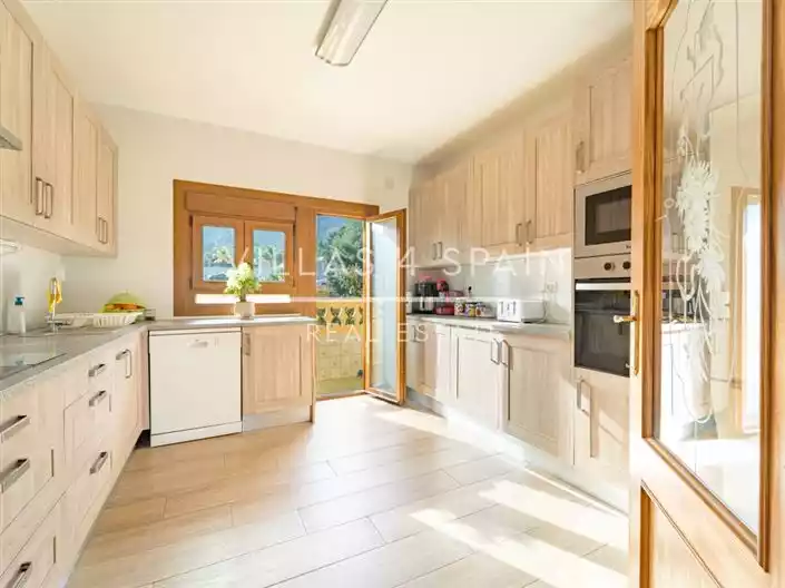 House 162m² in Spain, Orihuela. Priced at 299950€ rent photo-20