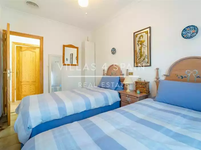 House 162m² in Spain, Orihuela. Priced at 299950€ rent photo-33