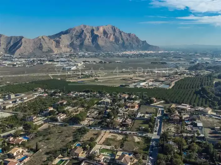 House 162m² in Spain, Orihuela. Priced at 299950€ rent photo-49