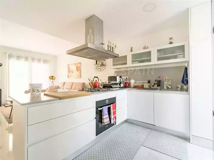 Townhouse 202m² in Portugal, Madeira. Priced at 259000€ rent photo-14
