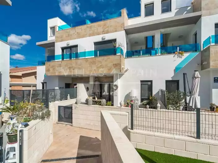 Townhouse 202m² in Portugal, Madeira. Priced at 259000€ rent photo-2