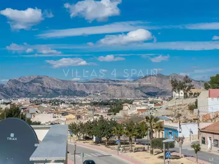 Townhouse 202m² in Portugal, Madeira. Priced at 259000€ rent photo-33