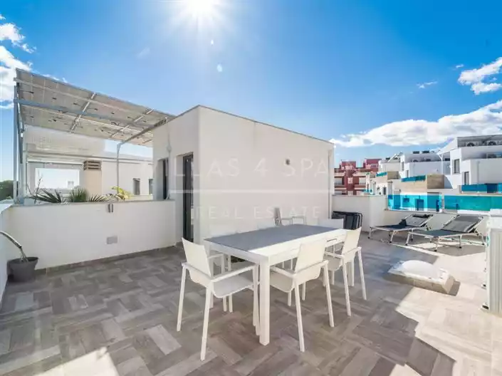 Townhouse 202m² in Portugal, Madeira. Priced at 259000€ rent photo-34