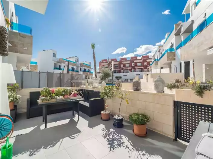 Townhouse 202m² in Portugal, Madeira. Priced at 259000€ rent photo-5