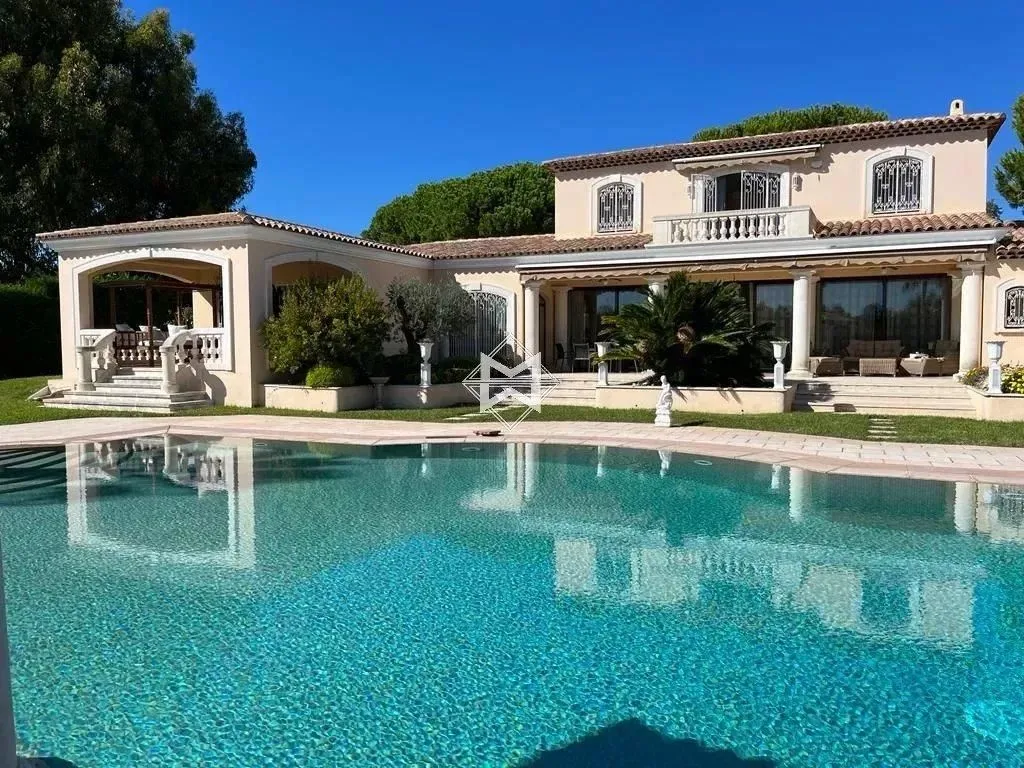 Villa 450m² in Italy, Montignoso. Priced at 8900000€ rent photo-5