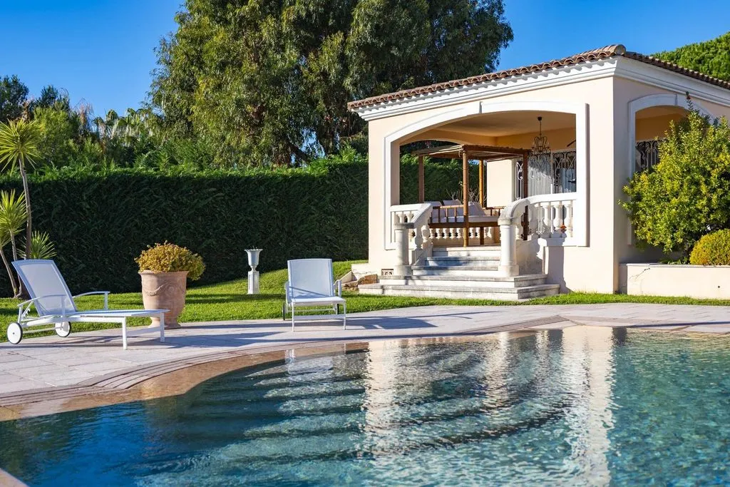 Villa 450m² in Italy, Montignoso. Priced at 8900000€ rent photo-17