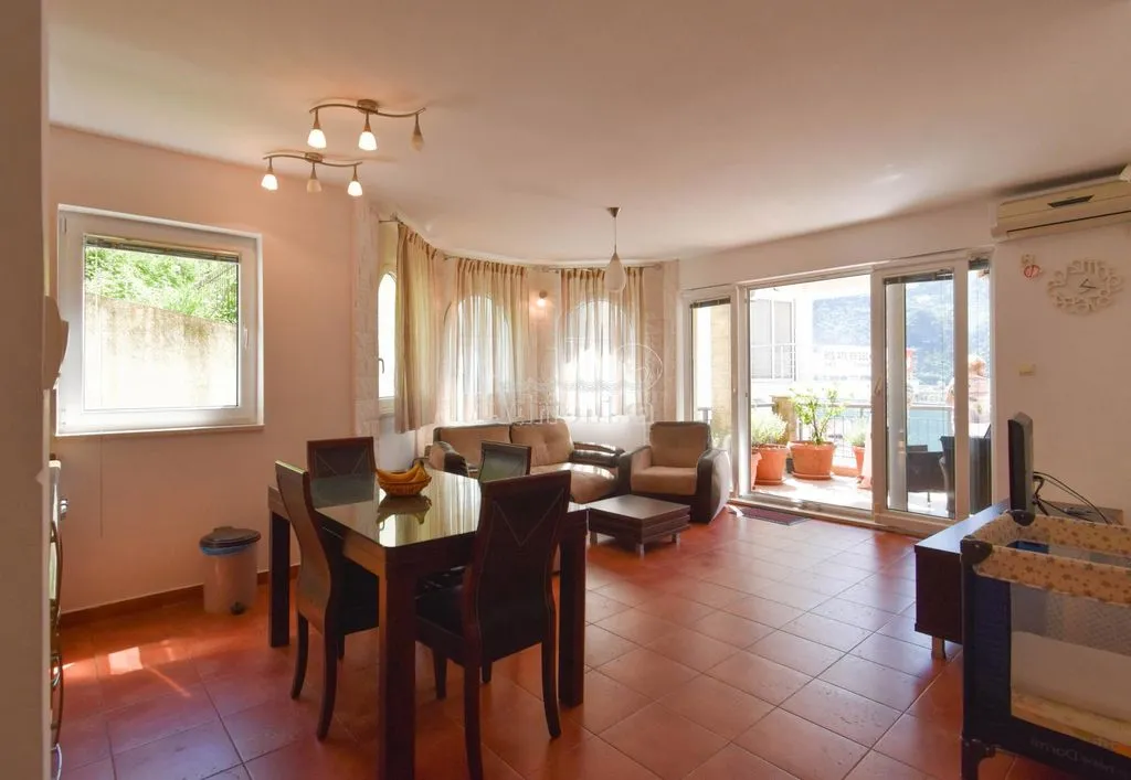 Flat 82m² in Montenegro, Kotor. Priced at 200000€ rent photo-10