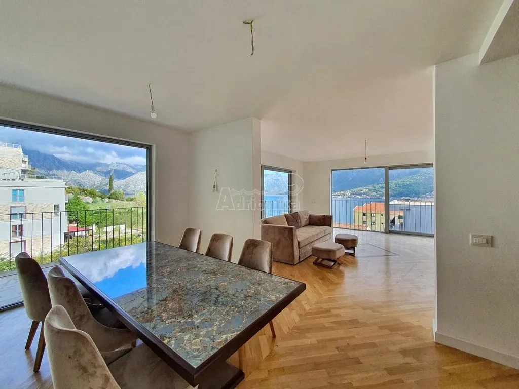 Flat 200m² in Montenegro, Kotor. Priced at 495000€ rent photo-4