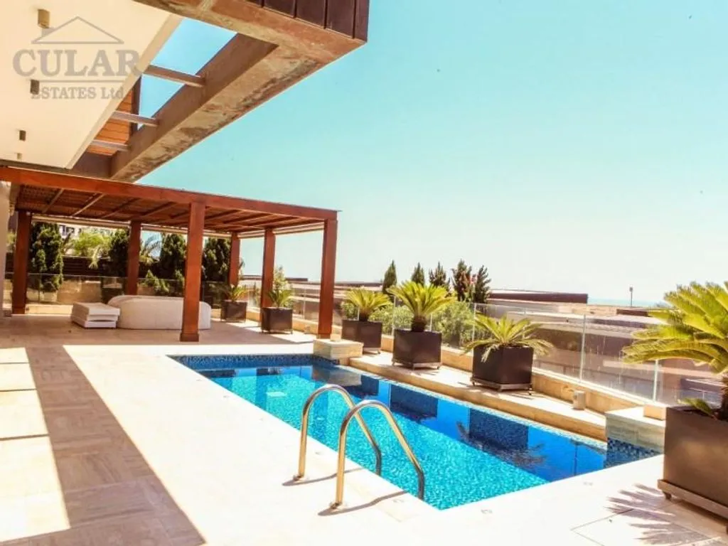 Villa 320m² in Cyprus, Limassol. Priced at 1500000€ rent photo-11