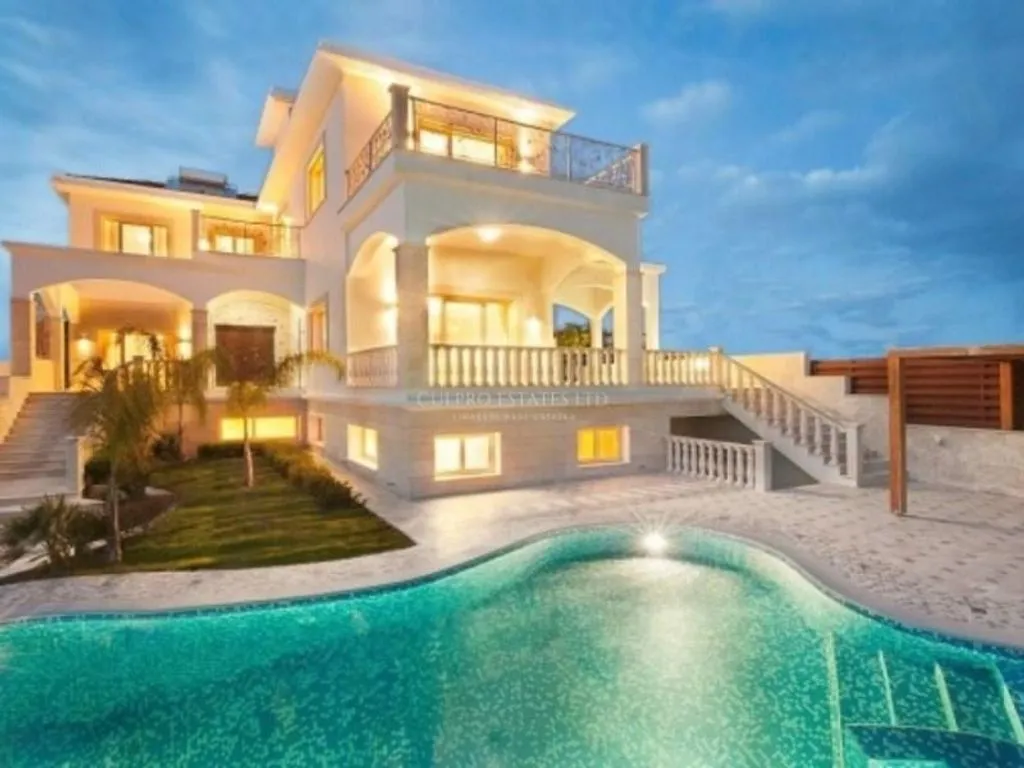 Villa 320m² in Cyprus, Limassol. Priced at 1500000€ rent photo-37
