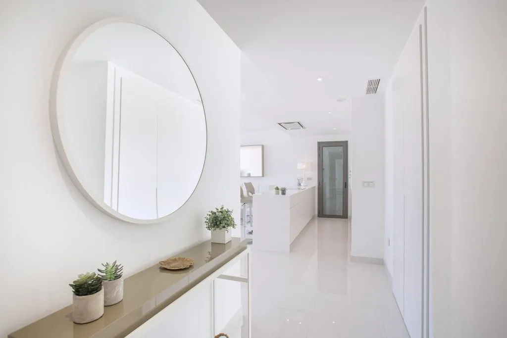 Flat 122m² in USA, Southbury. Priced at 890000€ rent photo-2