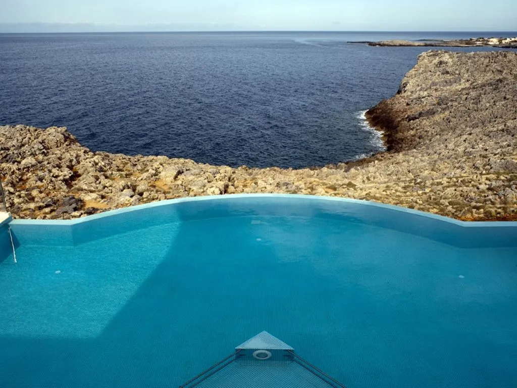 Villa 293m² in Greece, Chania. Priced at 1300000€ rent photo-3