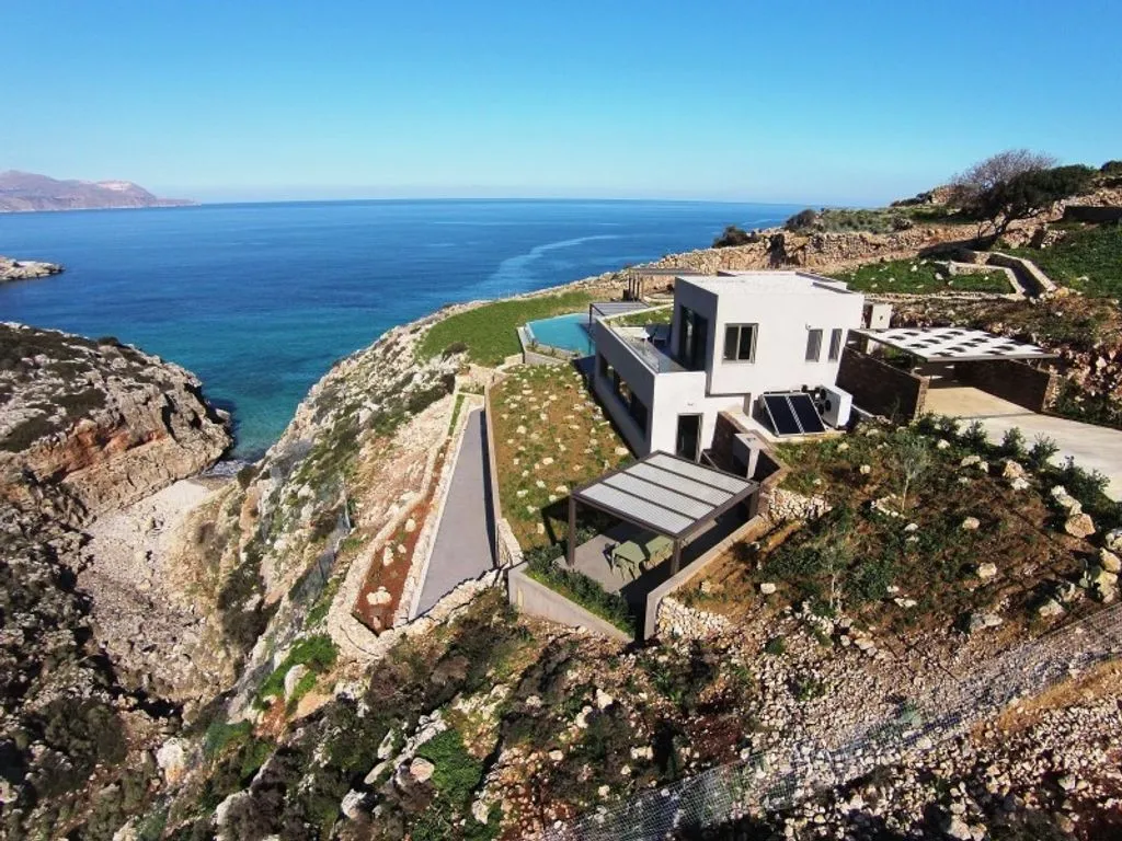 Villa 290m² in Greece, Chania. Priced at 2800000€ rent photo-2