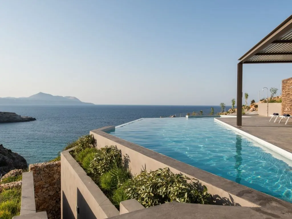 Villa 290m² in Greece, Chania. Priced at 2800000€ rent photo-11
