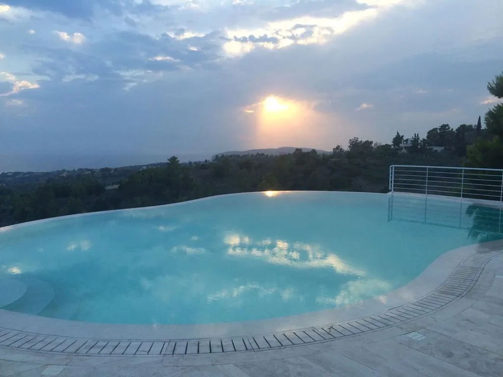 House 440m² in Portugal, Porto. Priced at 2250000€ rent photo-5