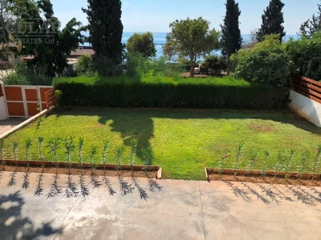 Flat 215m² in Cyprus, Limassol. Priced at 2000000€ rent photo-16