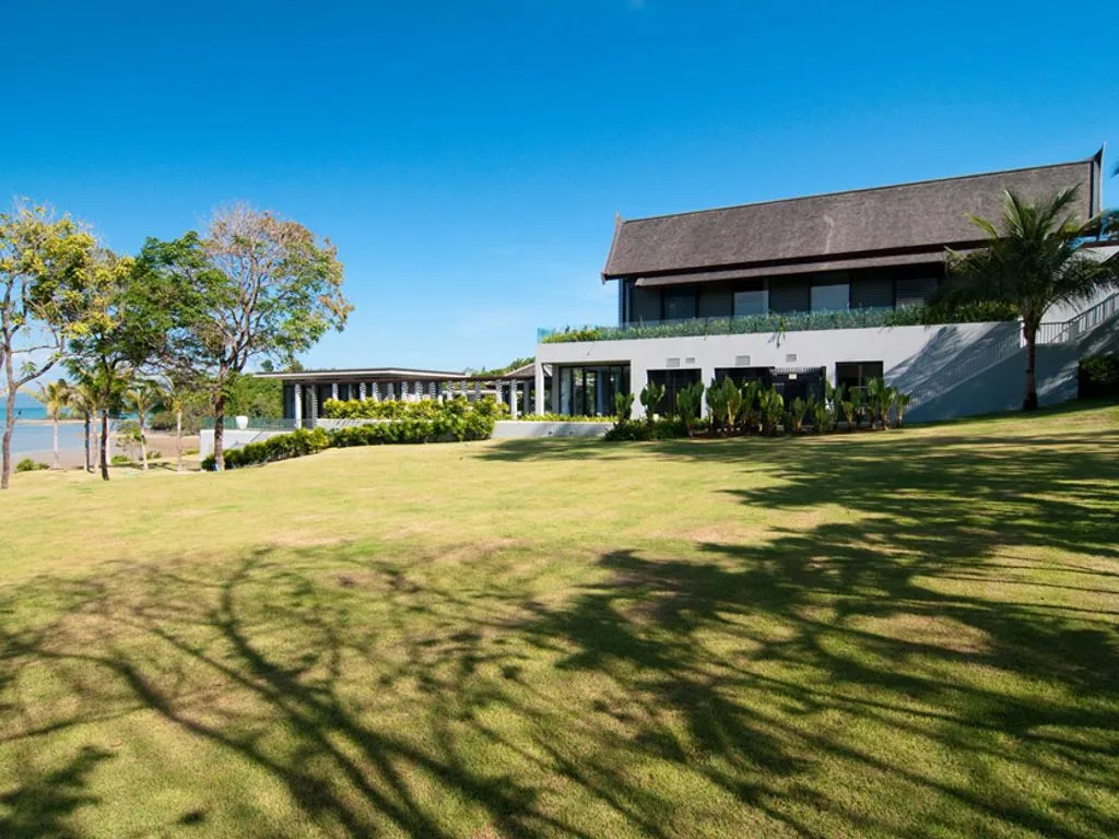 Villa 1900m² in Thailand, Rawai. Priced at 4483000€ rent photo-5