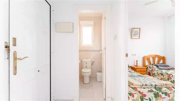 Other Properties 97m² in Spain, Orihuela Costa. Priced at 165000€ rent photo-10