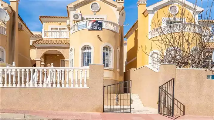 Other Properties 97m² in Spain, Orihuela Costa. Priced at 165000€ rent photo-2