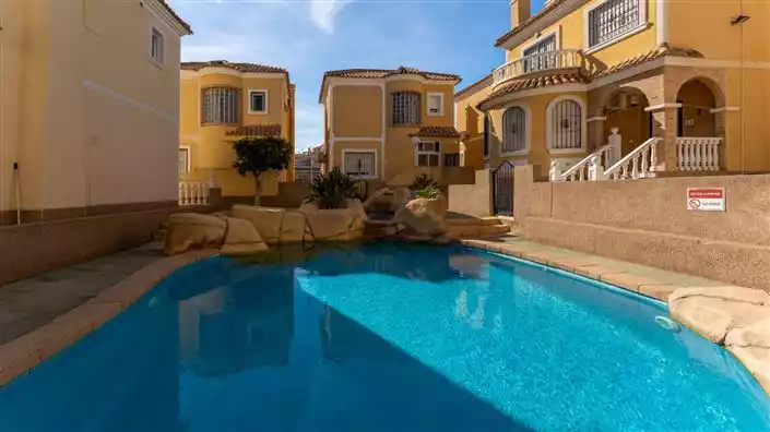 Other Properties 97m² in Spain, Orihuela Costa. Priced at 165000€ rent photo-27