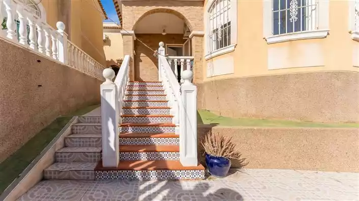 Other Properties 97m² in Spain, Orihuela Costa. Priced at 165000€ rent photo-3