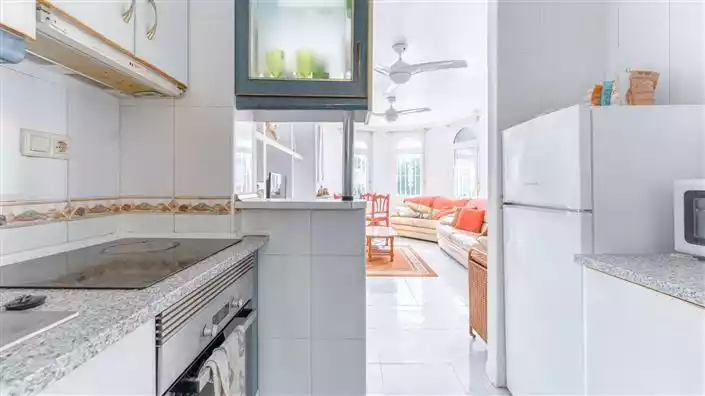 Other Properties 97m² in Spain, Orihuela Costa. Priced at 165000€ rent photo-9