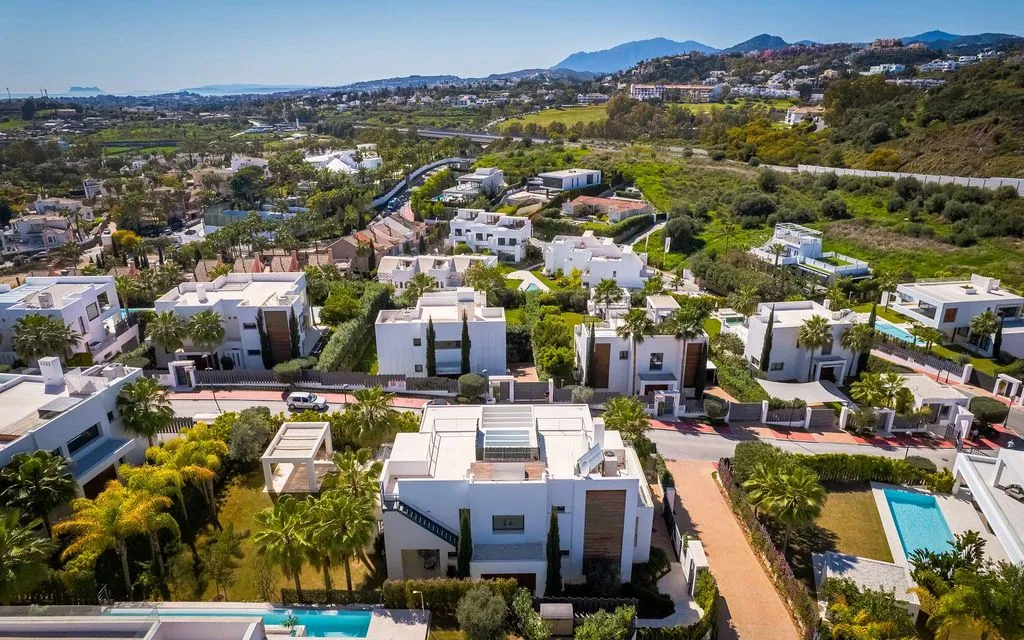 Villa 701m² in Portugal, Oeirash. Priced at 2750000€ rent photo-2