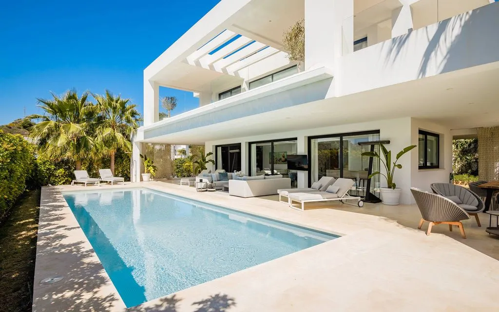 Villa 701m² in Portugal, Oeirash. Priced at 2750000€ rent photo-5