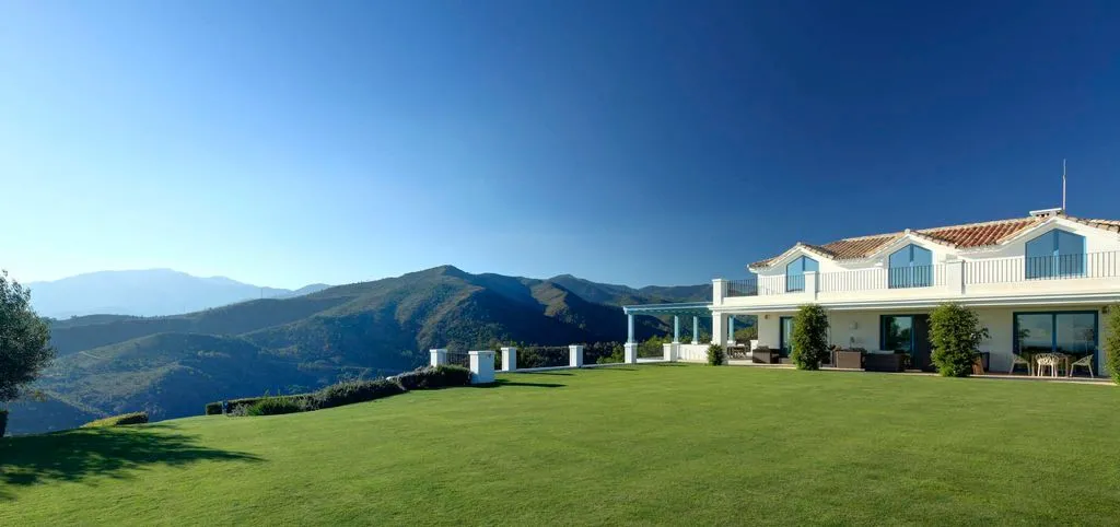 Villa 682m² in Portugal, Oeirash. Priced at 4900000€ rent photo-6