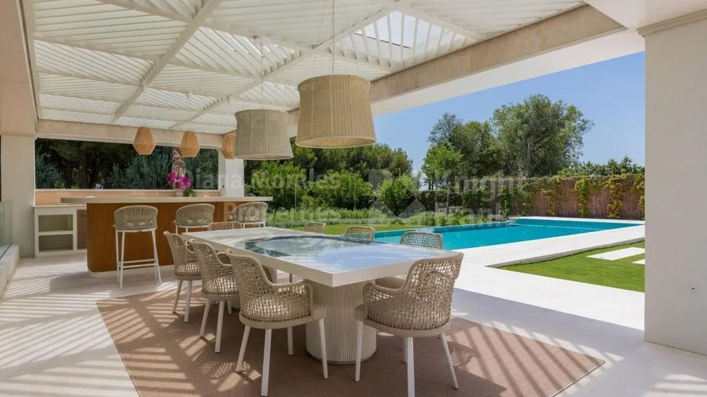 Villa 630m² in Portugal, Oeirash. Priced at 6500000€ rent photo-2