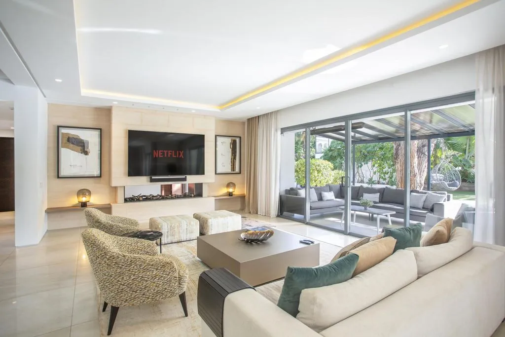 Villa 630m² in Portugal, Oeirash. Priced at 6500000€ rent photo-7