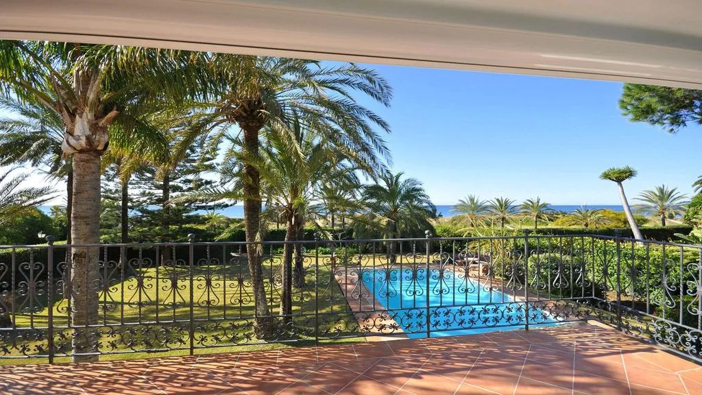 Villa 630m² in Portugal, Oeirash. Priced at 6500000€ rent photo-23
