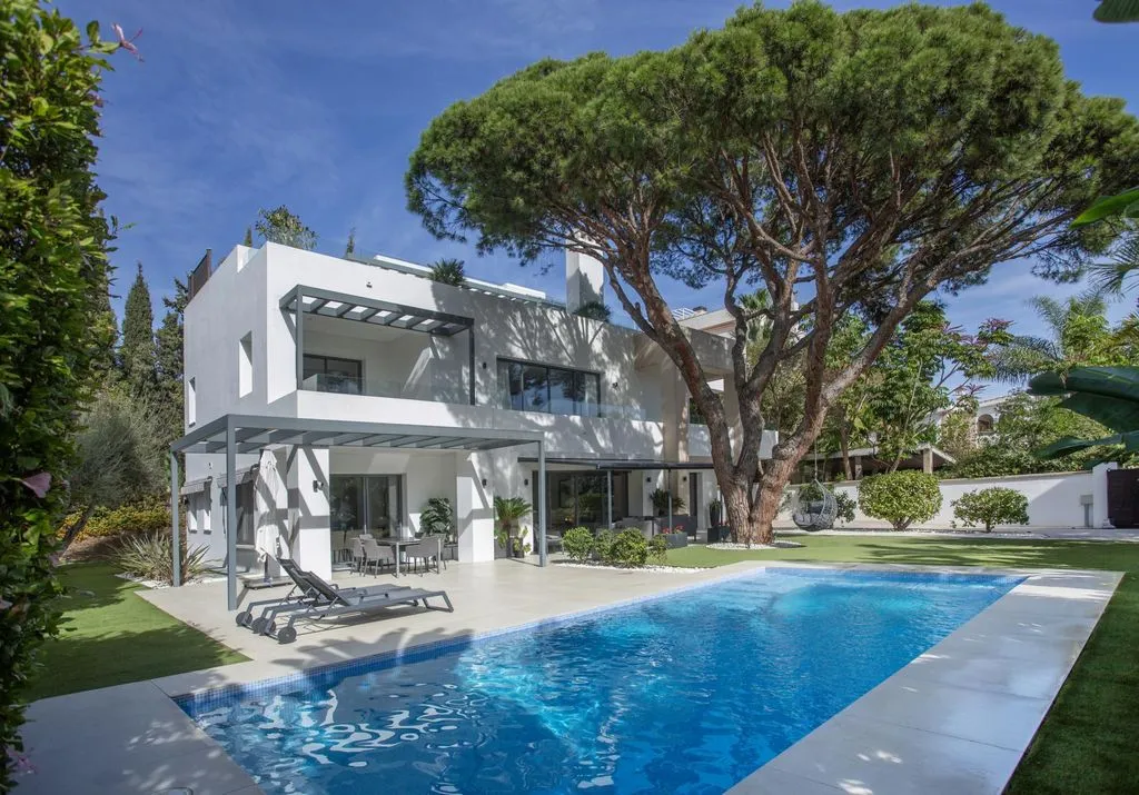 Villa 630m² in Portugal, Oeirash. Priced at 6500000€ rent photo-25