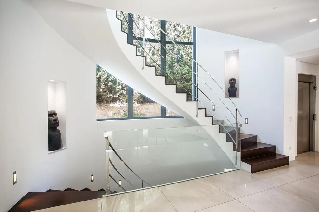 Villa 630m² in Portugal, Oeirash. Priced at 6500000€ rent photo-63