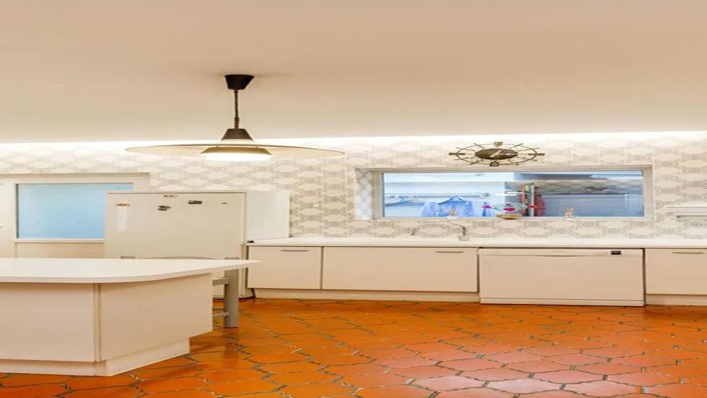 Villa 630m² in Portugal, Oeirash. Priced at 6500000€ rent photo-79