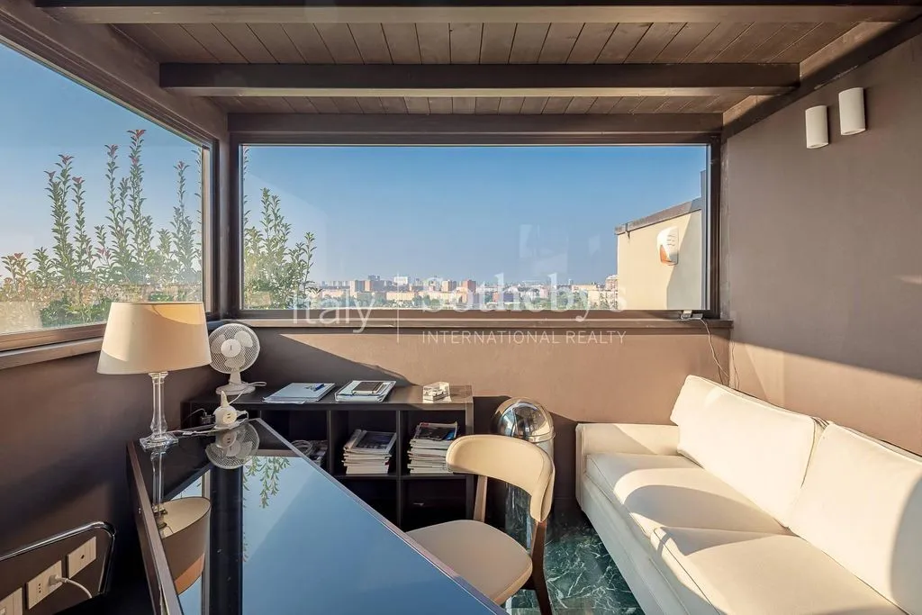 House 450m² in Italy, Milan. Priced at 4600000€ rent photo-2