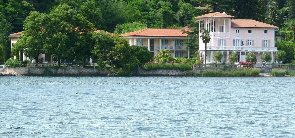 House 385m² in Portugal, Porto. Priced at 3750000€ rent photo-2