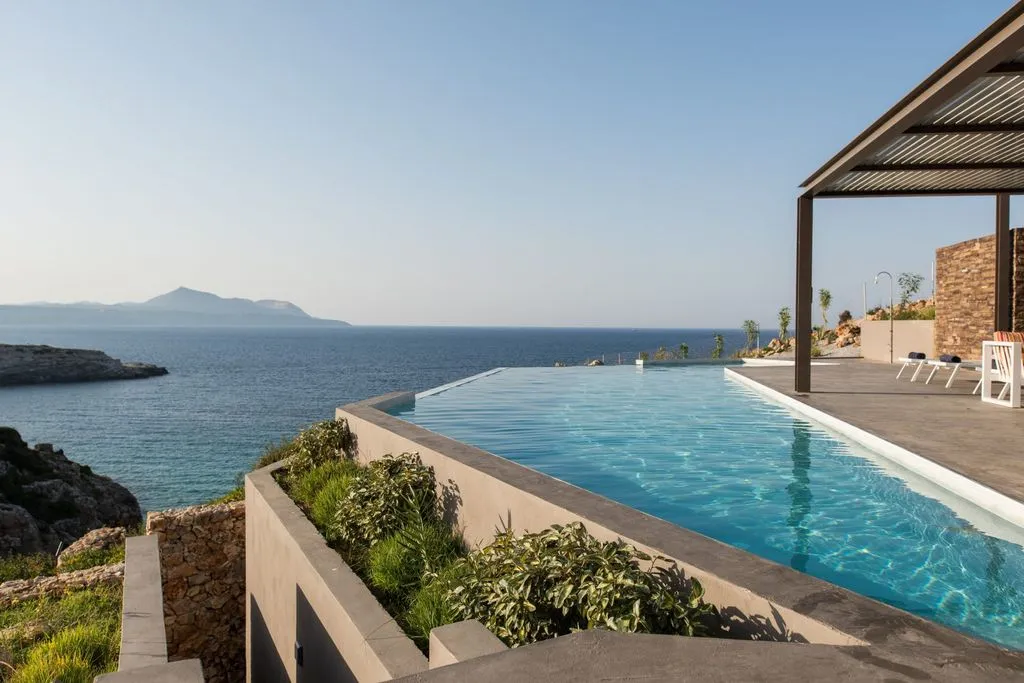 Villa 280m² in Greece, Chania. Priced at 1400000€ rent photo-3