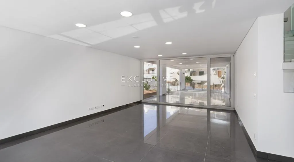 Villa 277m² in Portugal, Lagos. Priced at 1900000€ rent photo-2