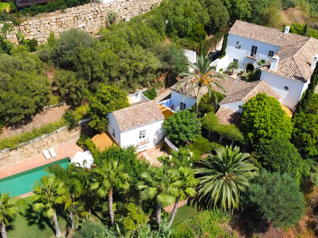 Villa 519m² in Portugal, Oeirash. Priced at 2600000€ rent photo-2