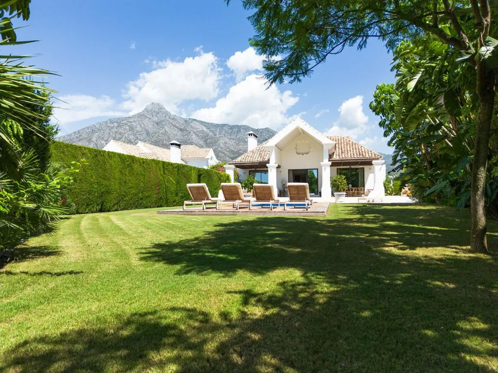 Villa 578m² in Portugal, Oeirash. Priced at 4650000€ rent photo-1